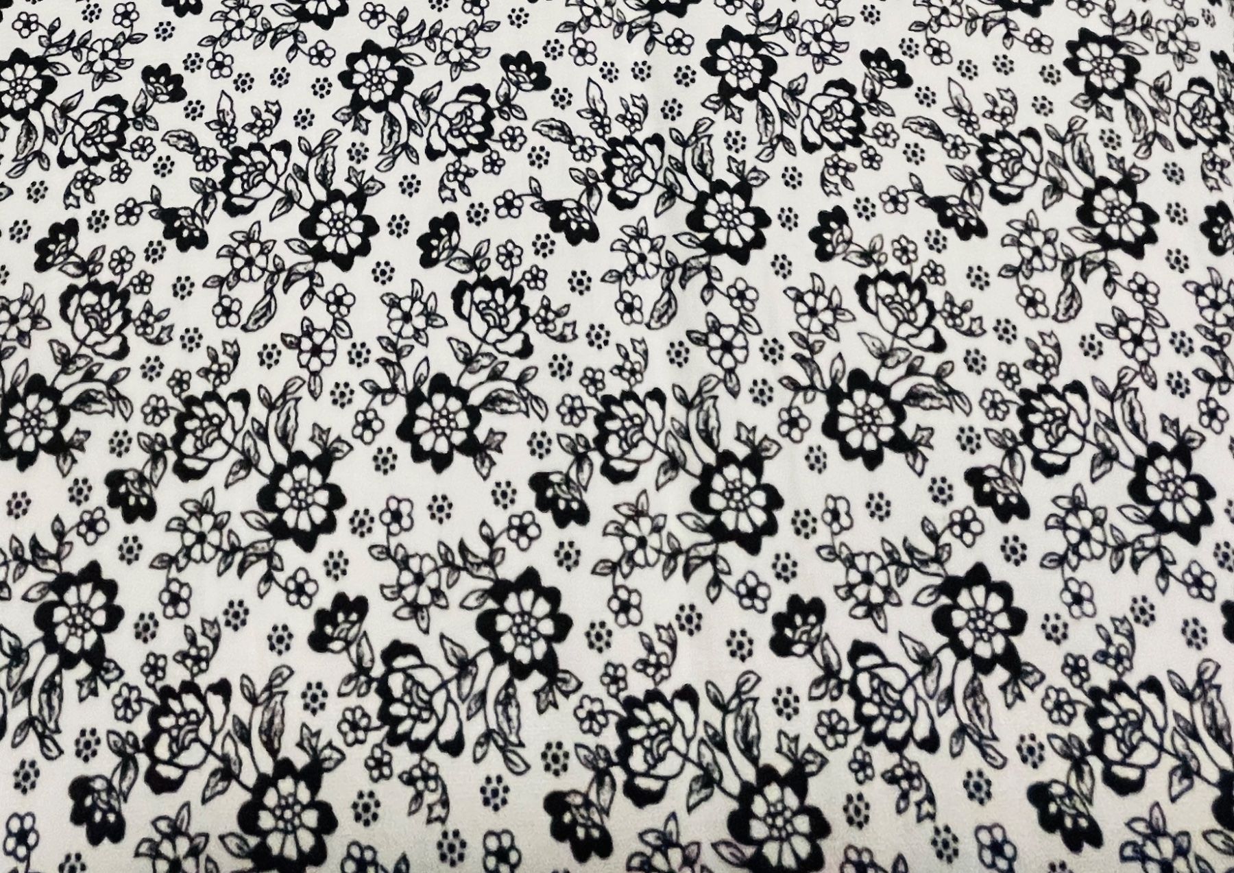 Tissus: Patchworkstoffe 6 FQ weiss-schwarz-grautöne – Neuf (Voir description) à Seuzach par KreativmitStoff 5