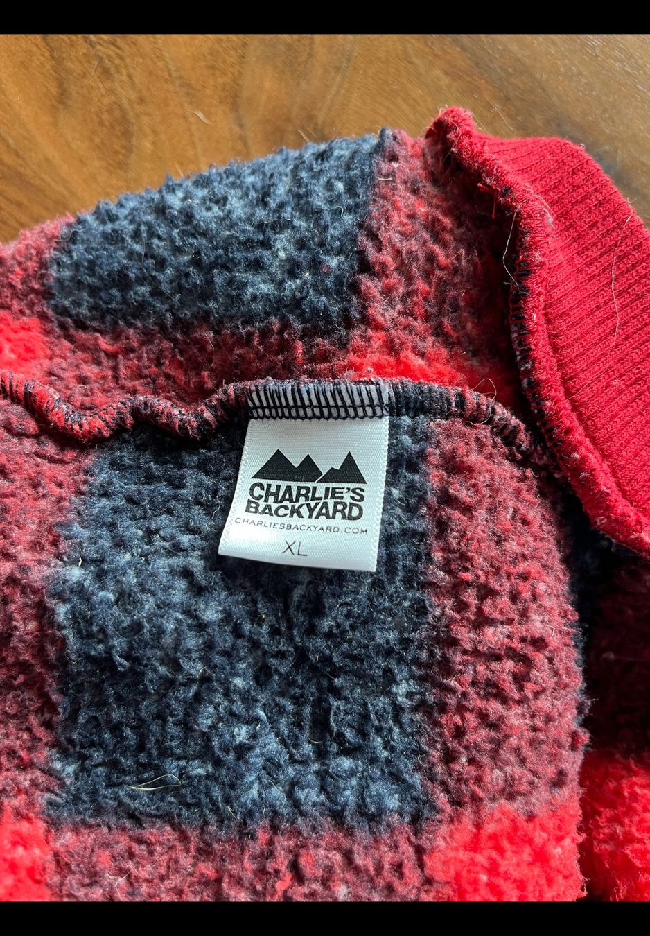 Abbigliamento: Hundepullover Charlie's Backyard, Grösse XL – Usato da Frauenfeld venduto da London21 2