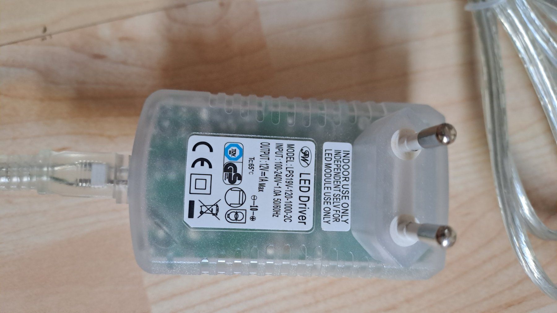 Lampes: LED Standlampe – D'occasion à Eschenbach SG par Amarilis4 3