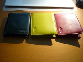 3 X ganz neue Geldbeutel für Damen aus echtem Leder.