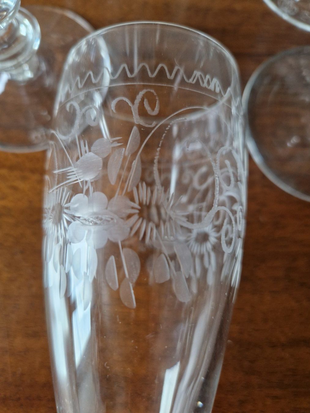 Gläser: 8 Theresienthal Champagnergläser, Radgravur – Neu (gemäss Beschreibung) aus Bern von Antikbatik 4