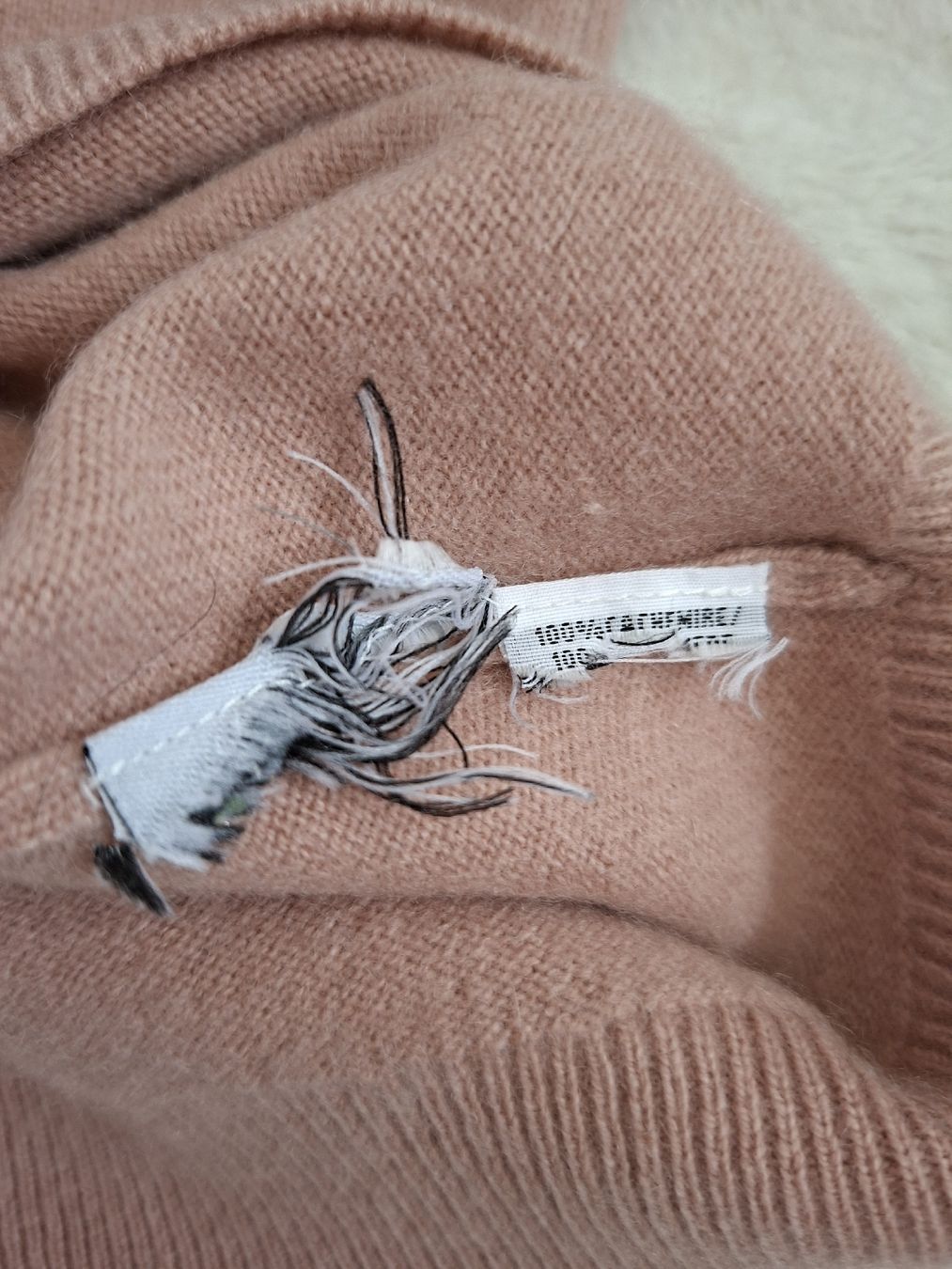 Maglioni & Felpe: Pull en 100% cachemire rose Eric Bombard S – Usato da Renens VD venduto da ser_j2fn 8