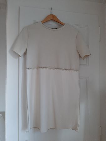 Robe Zara beige M effet daim et cuir
