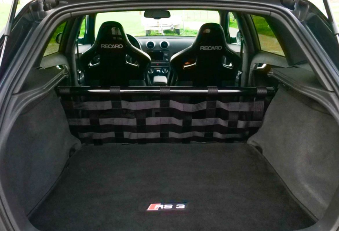 Sonstiges Fahrzeugzubehör: Audi rs3 Teppich inkl. Strebe – Neu (gemäss Beschreibung) aus Volketswil von and_nz6x