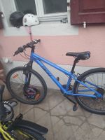 Blaues Fahrrad. gebraucht