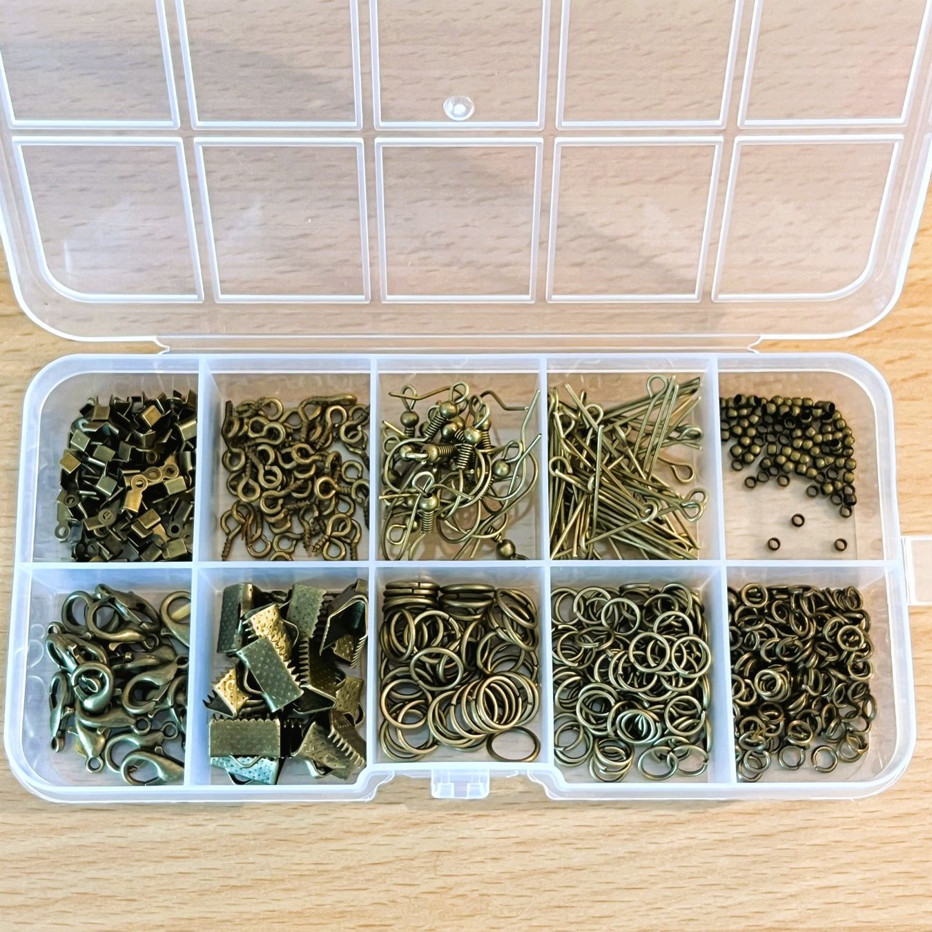 Kit bricolage: Schmucksortierbox mit Zubehörteilen bronzefarben – Usato da Amlikon-Bissegg venduto da riestig 2