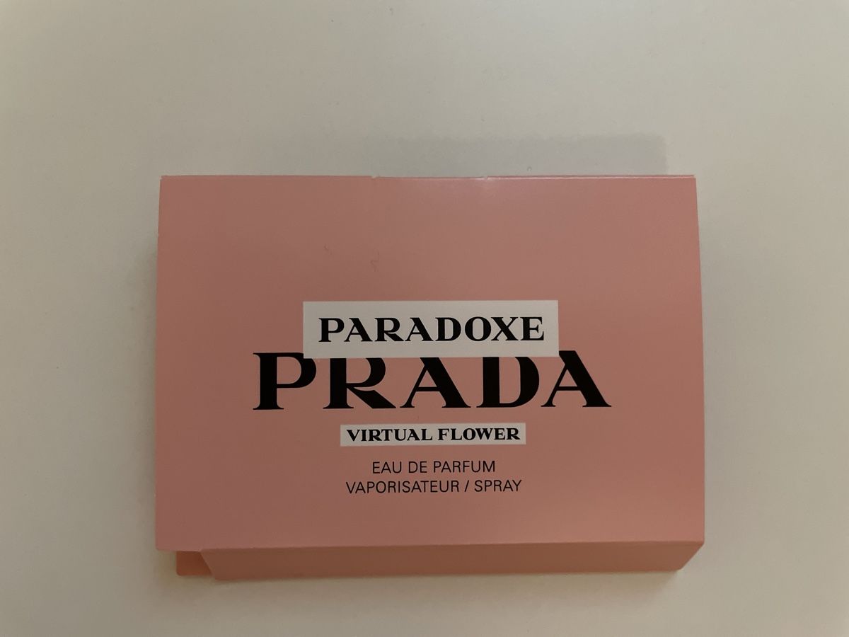 Prada Parfums & Eau de Toilette: Prada Paradoxe Eau de Parfum Virtual Flower 1.2ml Luxusprobe – Neuf avec emballage d'origine à Nänikon par Skin-Beauty