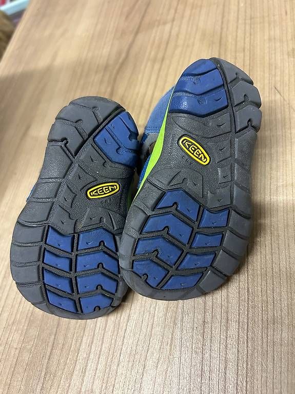 Keen Chaussures garçon: Keen Sandalen Gr. 20/21 – D'occasion à Nidfurn par elefant08 1