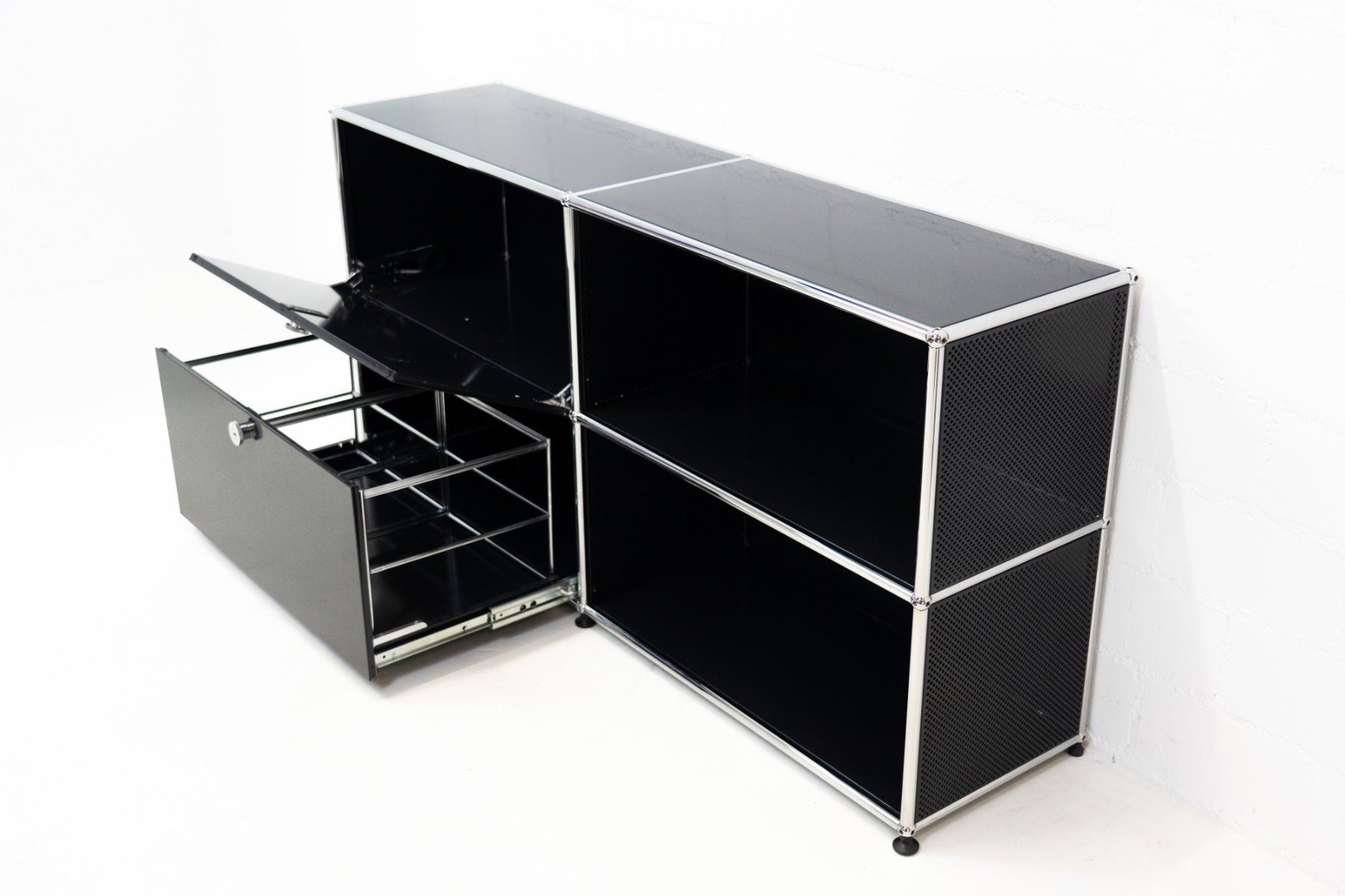 USM Kommoden: USM Haller Sideboard Graphit Schwarz N. 25 Lieferung möglich – Gebraucht aus Schaffhausen von Studio-Ara 6