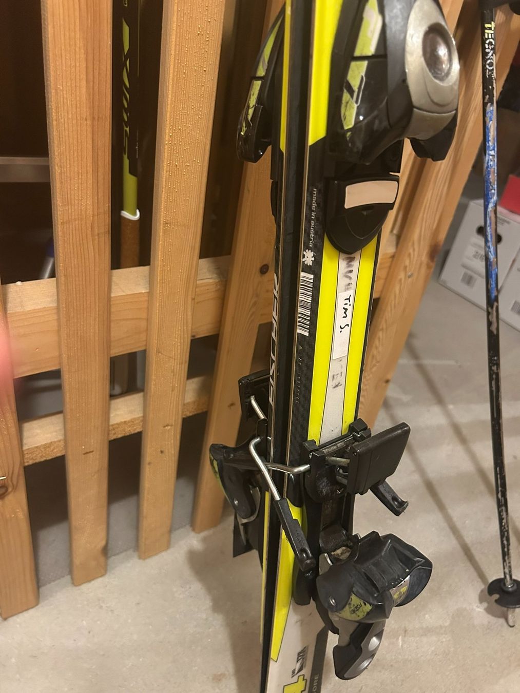 Fischer Sci: Ski Fischer 128cm mit Stöckli – Usato da Hagendorn venduto da diz_p6dg 2