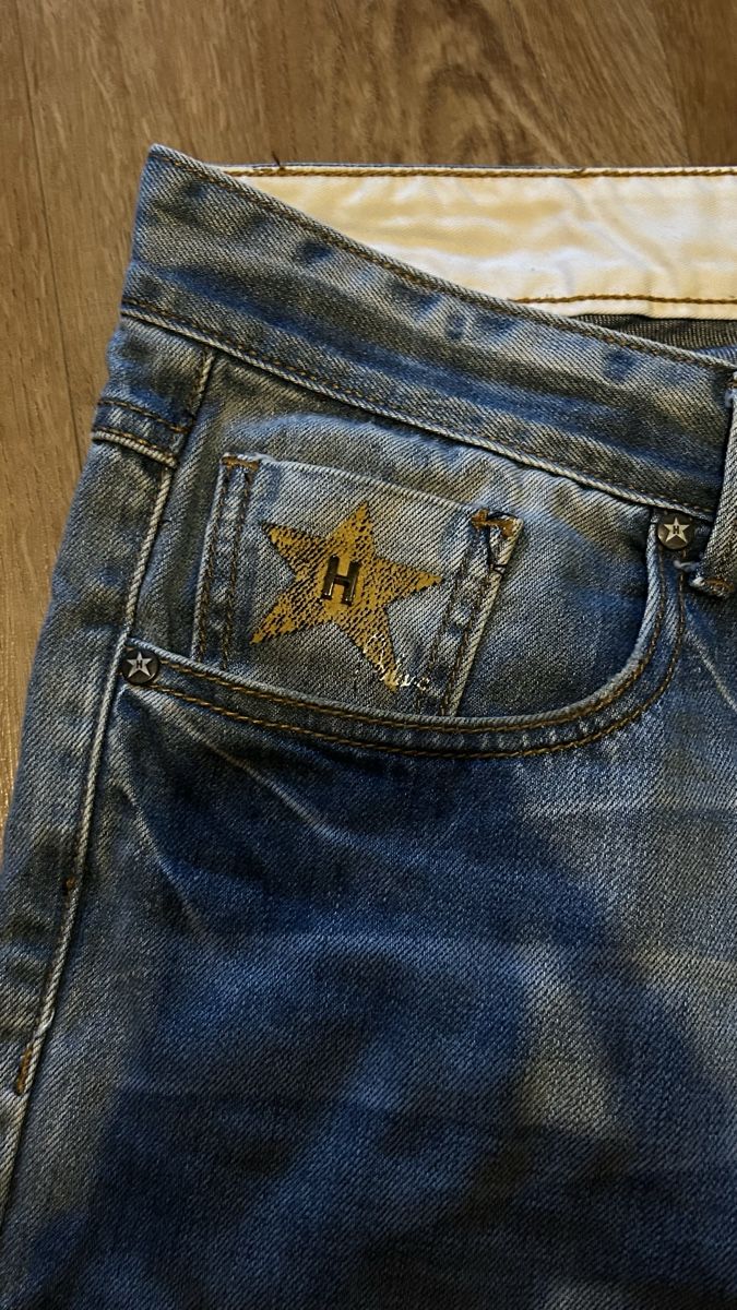Jeans: Short en Jean 48 – Gebraucht aus Yverdon-les-Bains von Little_M0nster 1