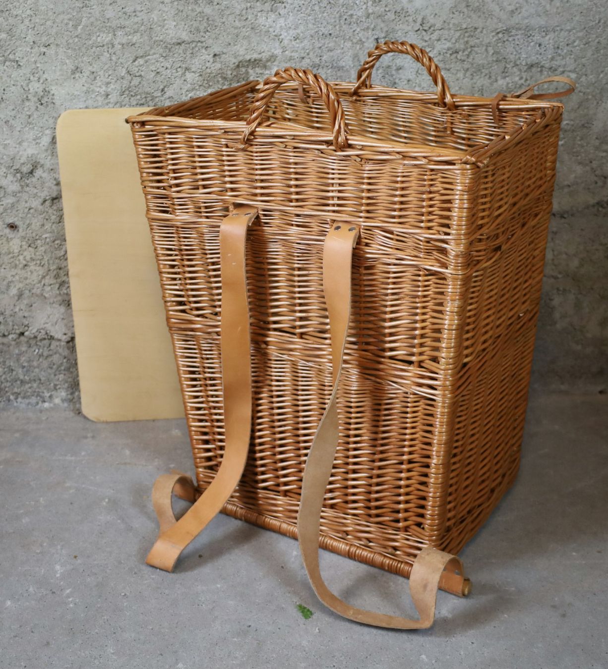 Altro per la casa: Picknick Korb, Weidekorb, Blumenkorb, Rucksack, Pflanzenkorb – Usato da Birrwil venduto da brandschatz_birrwil 6