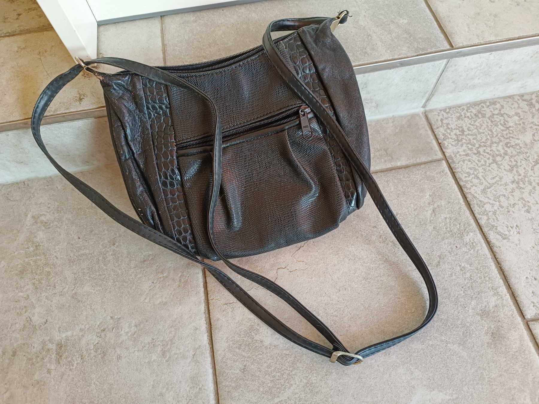 Borse da donna: Schöne Damenhandtasche – Usato da Aesch BL venduto da Rerosa43