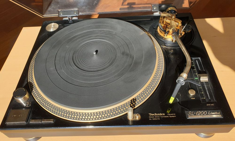Technics SL-1200 LTD gold NEUWERTIG - Made in Japan (Neu (gemäss ...