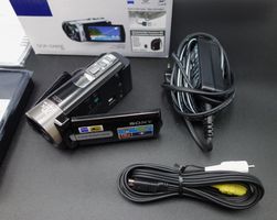 Sony Handycam DCR-SX65E + Zubehör (DVD Brenner, neu!)