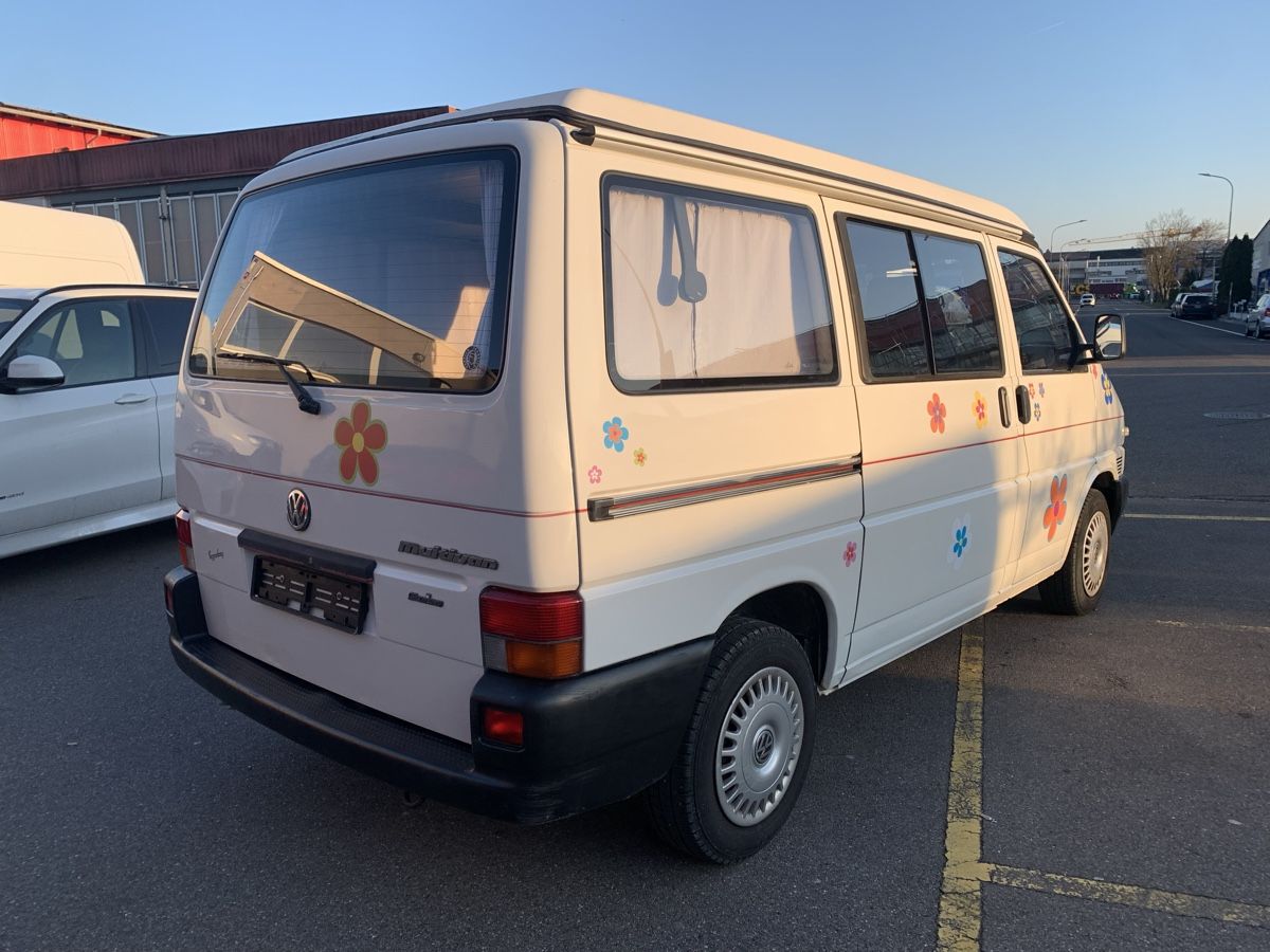 VW Veicoli da campeggio: VW T4 Camper – Usato da Rümlang venduto da Kumi52 6