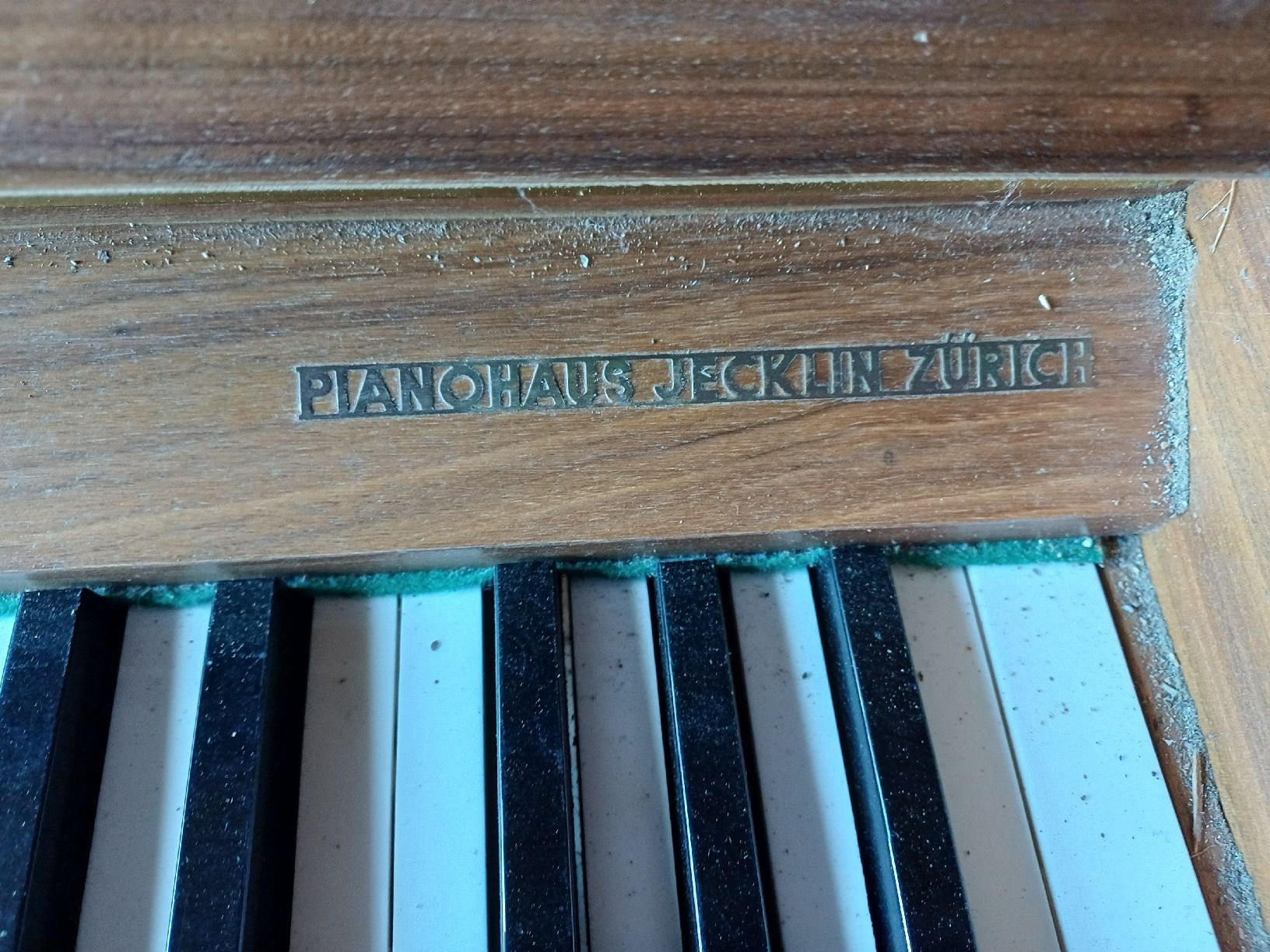 Musikinstrumente: Klavier von rippen – Gebraucht aus Chur von P88o 3