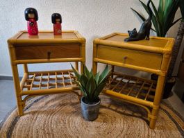 2 Tables de chevet vintage en rotin!