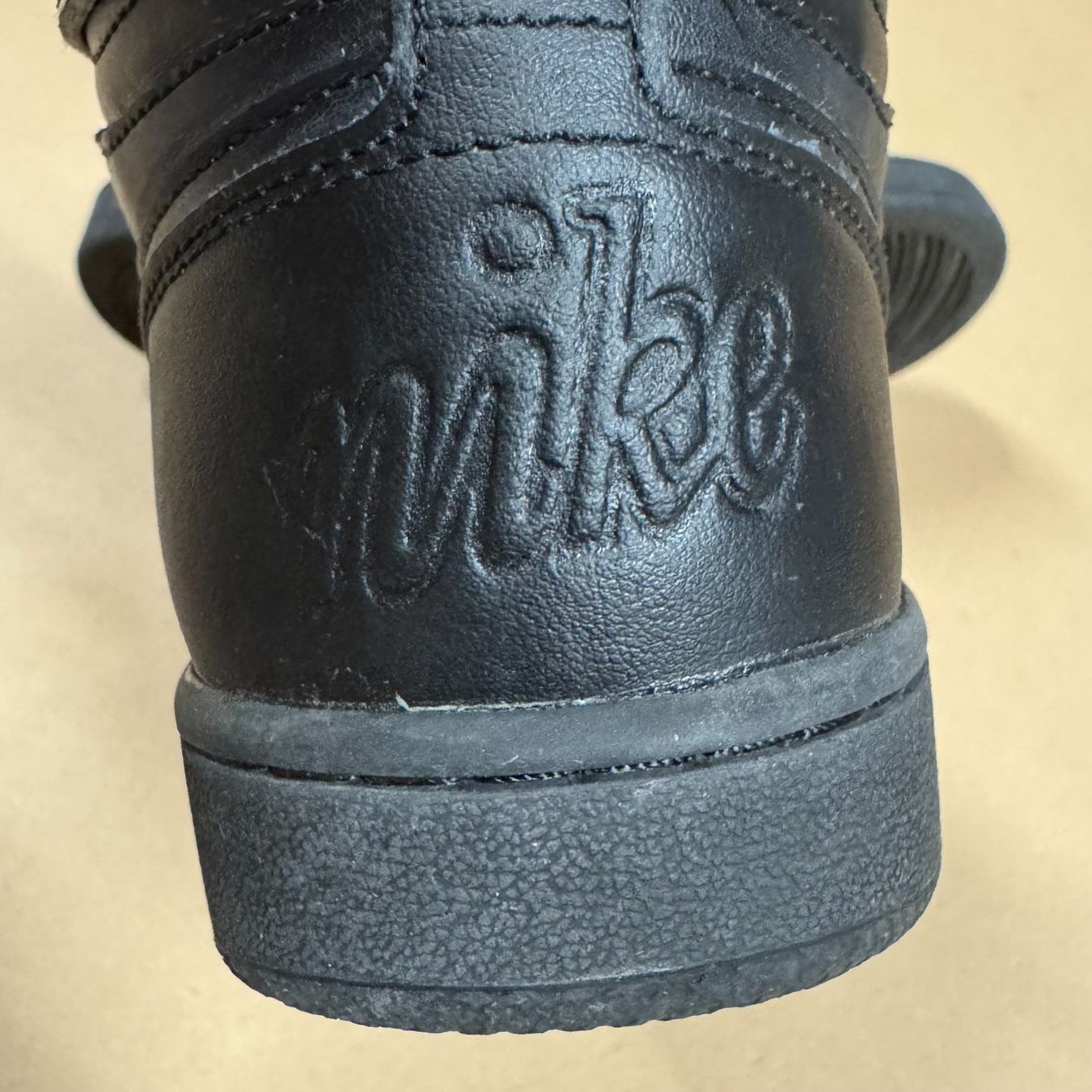 Nike Damenschuhe: Nike vintage high top sneakers size 38.5 – Gebraucht aus St. Gallen von sourced_limited 5