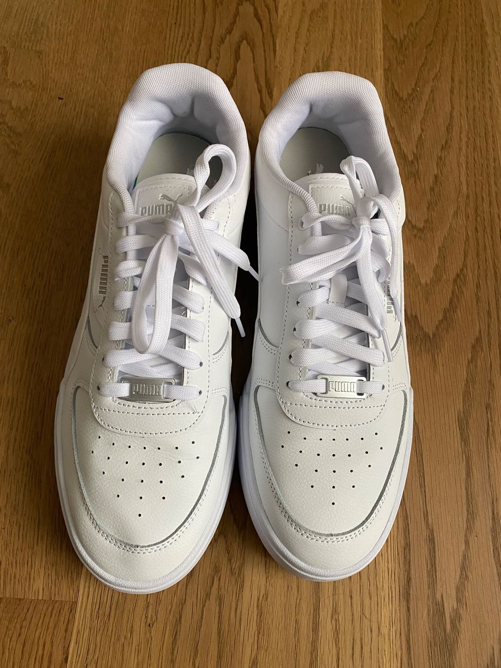 Puma Scarpe da uomo: Puma Turnschuh weiss, Gr. 47 – Usato da Wittwil venduto da Loggsli