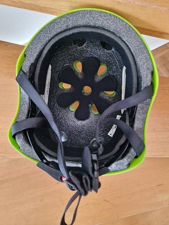 Caschi: Helm Gr. M (55 - 58 cm) – Usato da Zürich venduto da Mary_care1 1
