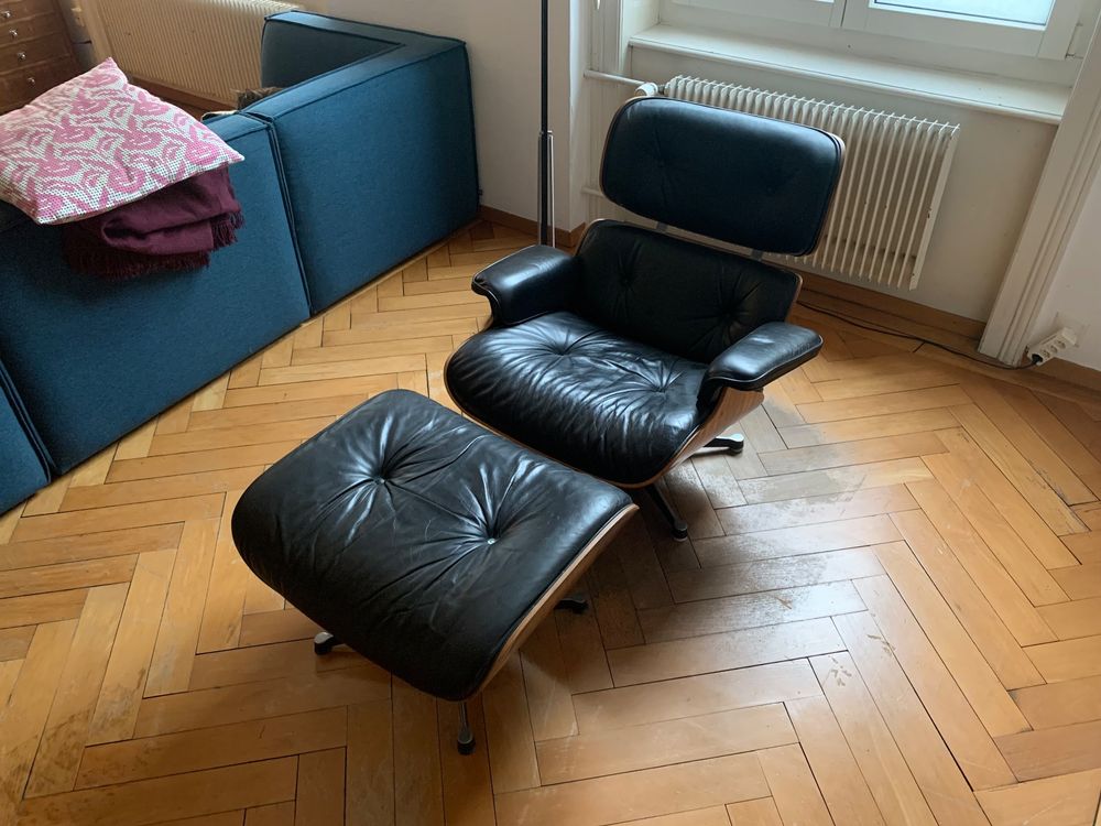 Eames Lounge Chair mit Ottoman, gebraucht Kaufen auf Ricardo