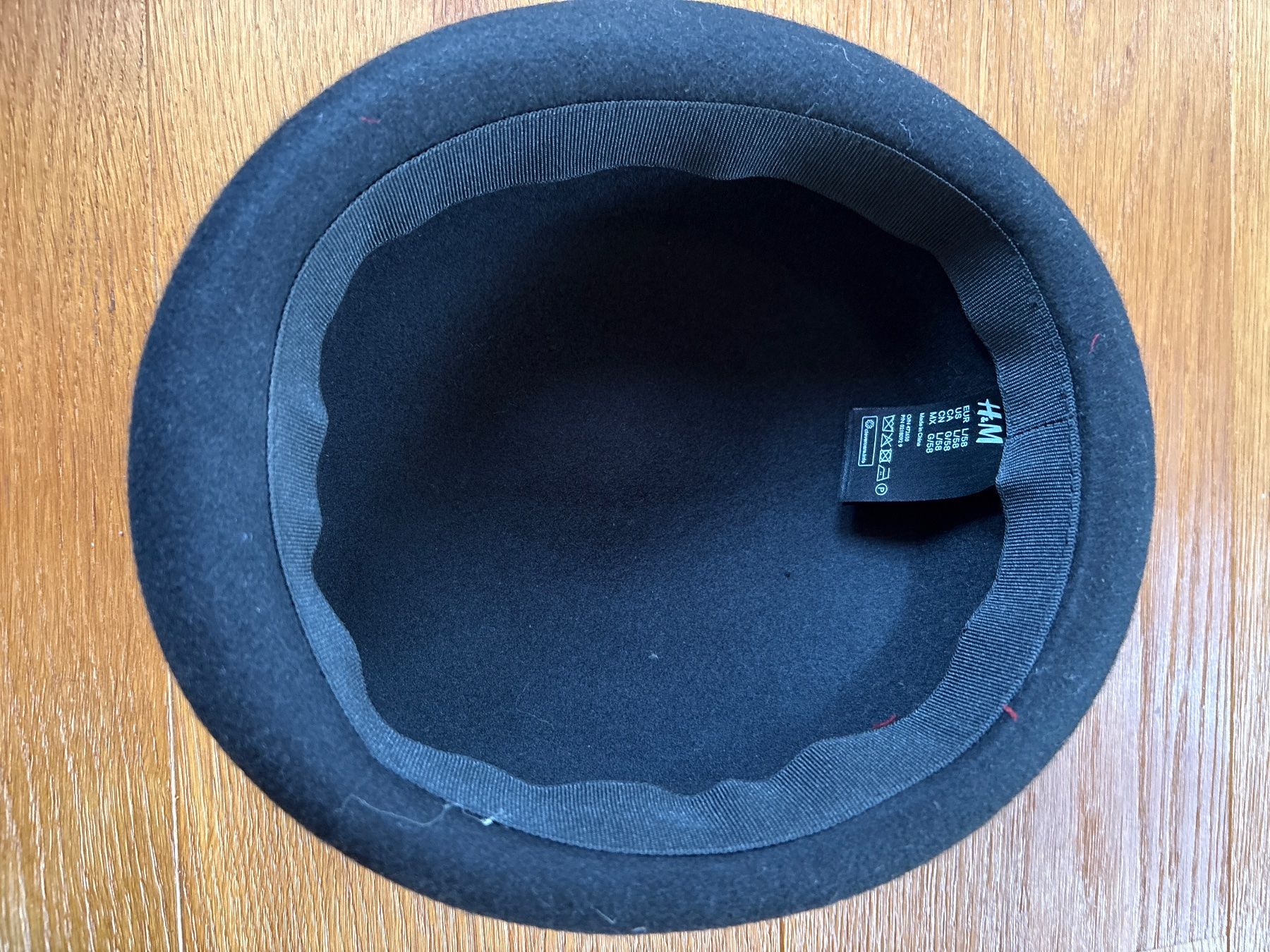 Chapeaux, bonnets & casquettes: Schwarzer Hut, Melone, Grösse 58 – D'occasion à Elfingen par Huckuck 1