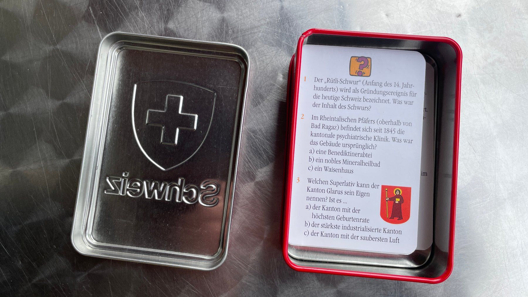 Spiele: Schweiz Das ultimative Quiz in Blechbox – Gebraucht aus Glattfelden von cybermaxx 2