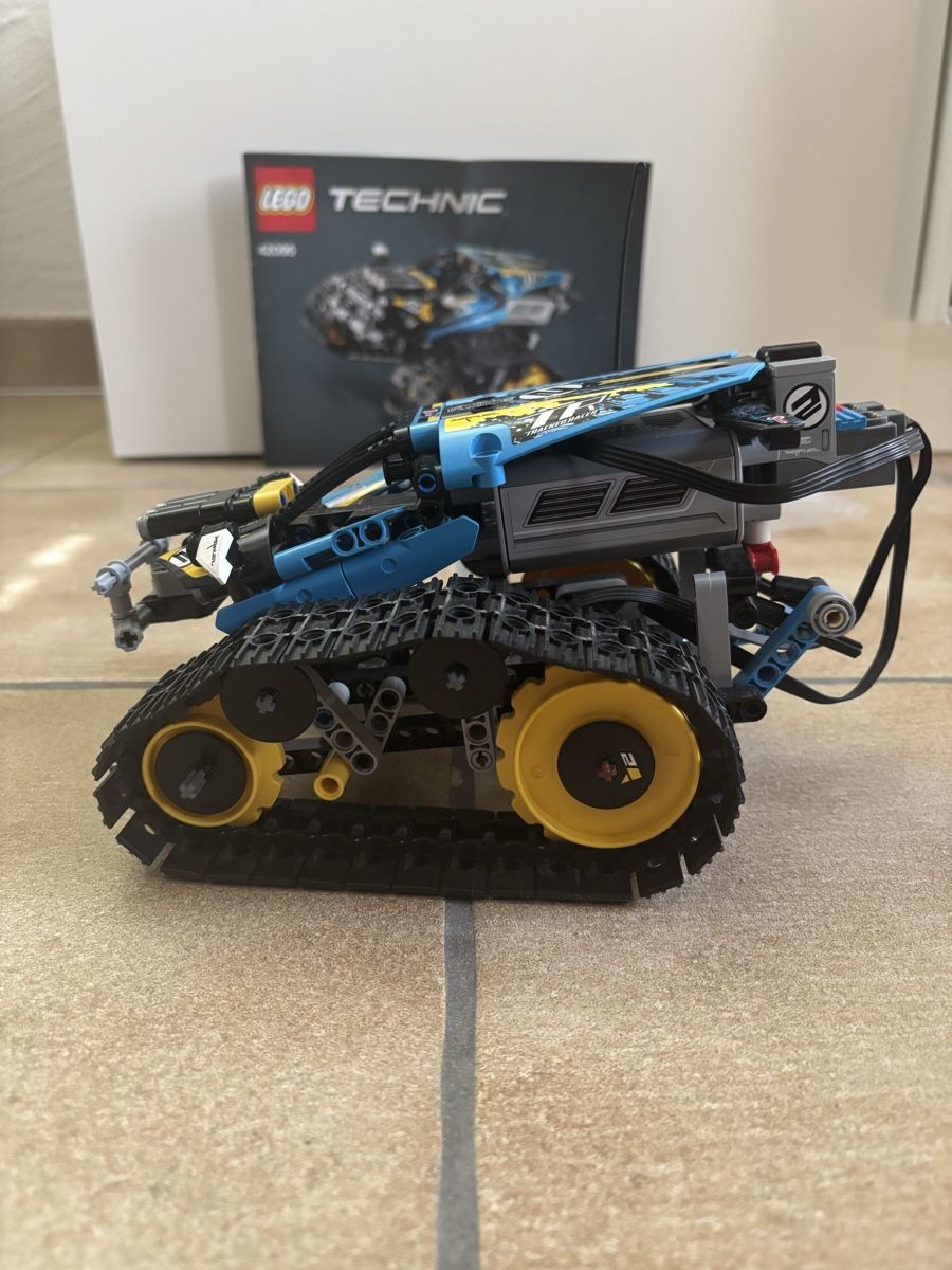 Lego Giocattoli: Lego 42095 Stunt Racer – Usato da Bachenbülach venduto da Queen_K 3