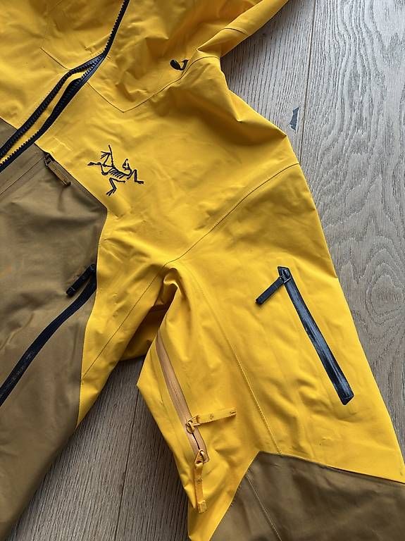 Giacche: Veste Arcteryx Rush L – Usato da Vessy venduto da matzou 1