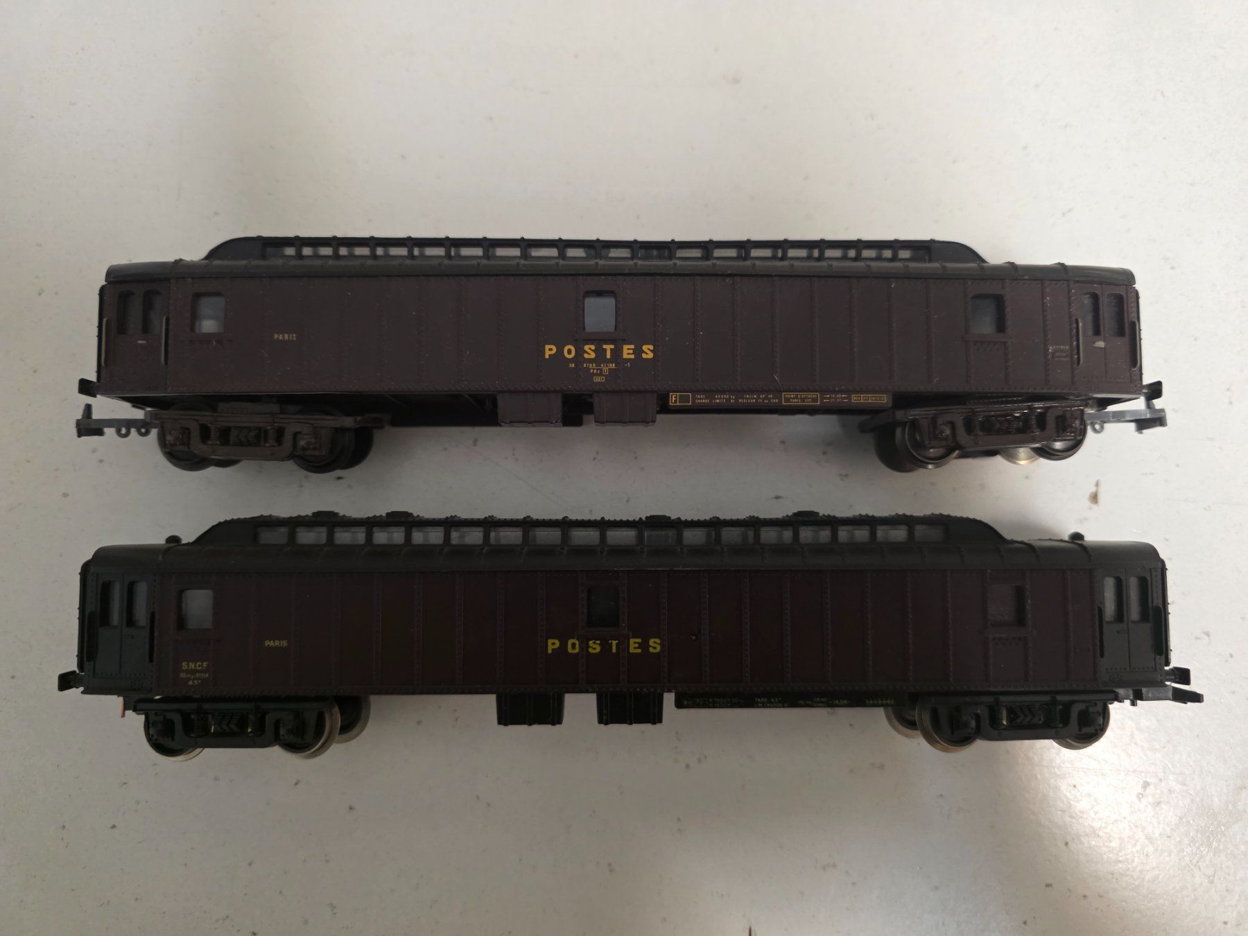 Jouef Trains électriques: Jouef 2 wagons POSTES dès 1.-fr – D'occasion à bassecourt par Paolo101