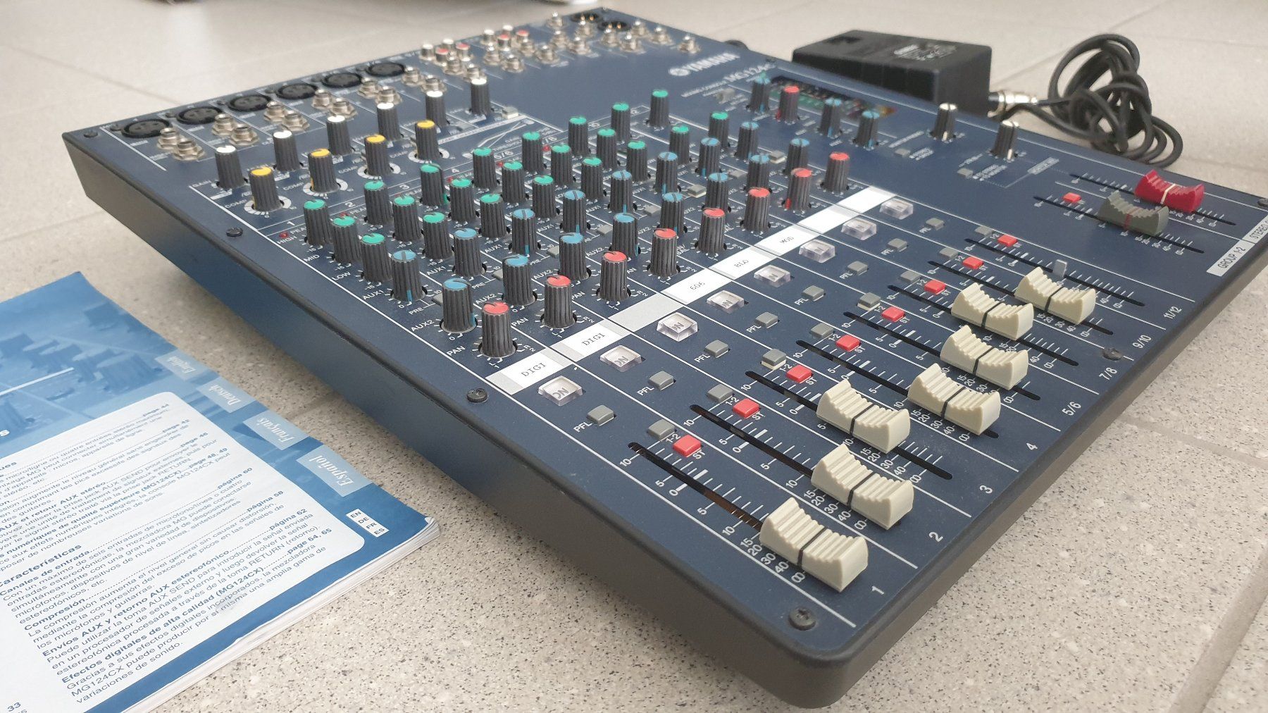 Yamaha Console di mixaggio: Mischpult YAMAHA Mixing Console MG124C – Usato da Stäfa venduto da Supertramp73 5