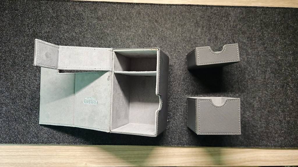 Giochi: Deckbox – Usato da Zürich venduto da adijudo 3