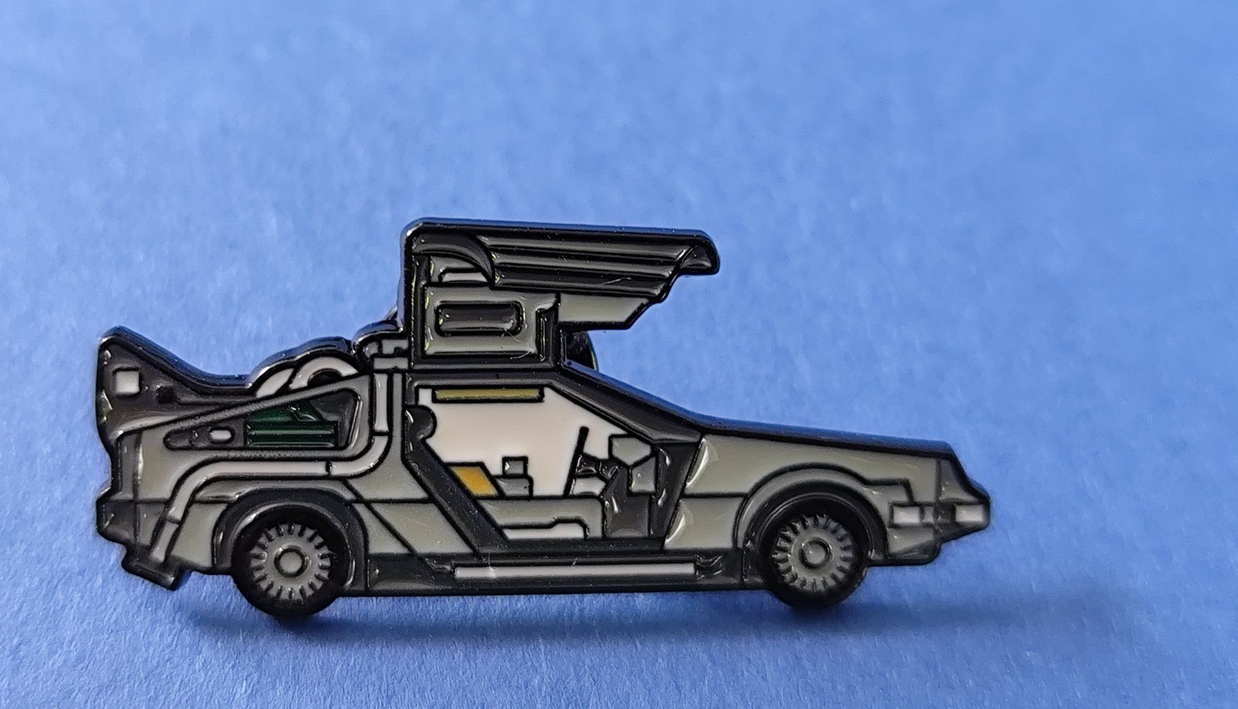 Placchette & Badge: DeLorean - Pin ca. 4 cm – Nuovo (secondo la descrizione) da Bettingen venduto da hamau2012