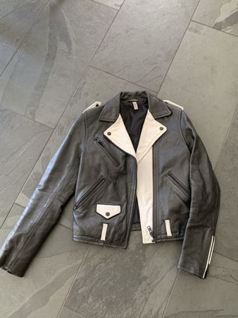 Damen Lederjacke schwarz weiss in gutem Zustand