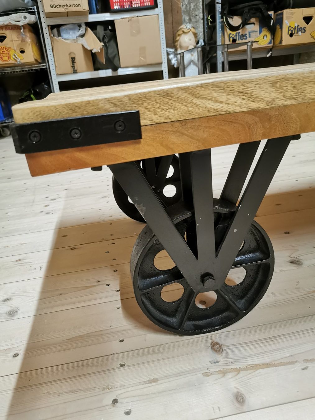 Tavoli: Schöner Salontisch Mangoholz – Nuovo (secondo la descrizione) da Weiach venduto da butschi02 2
