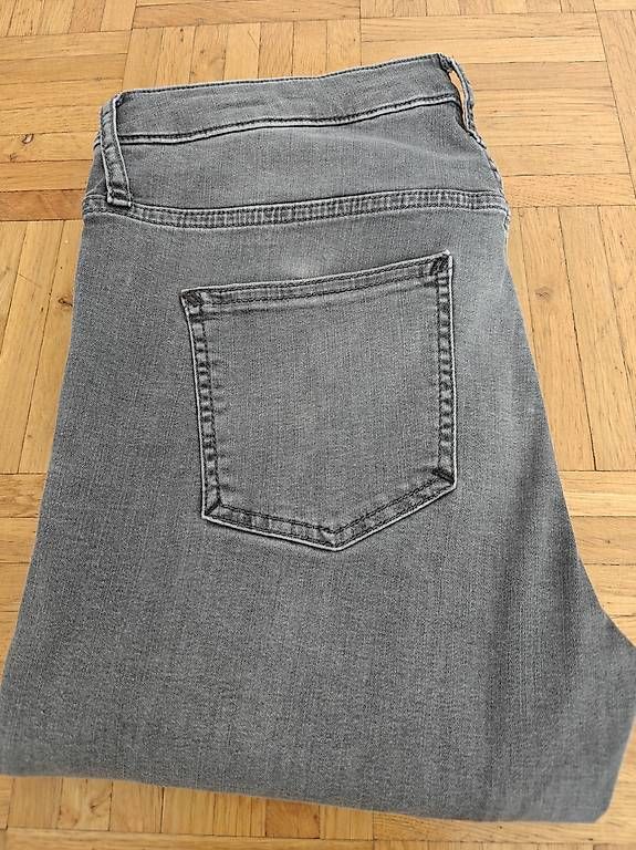 Esprit Jeans: Esprit Jeans, Grösse 32x32 – Gebraucht aus Samedan von t_p_8nvs