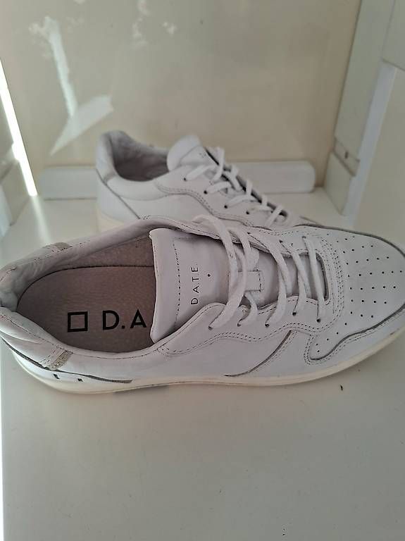 Scarpe da donna: DATE Sneaker echtleder weiss Gr.40 – Usato da Flurlingen venduto da Atea8 3