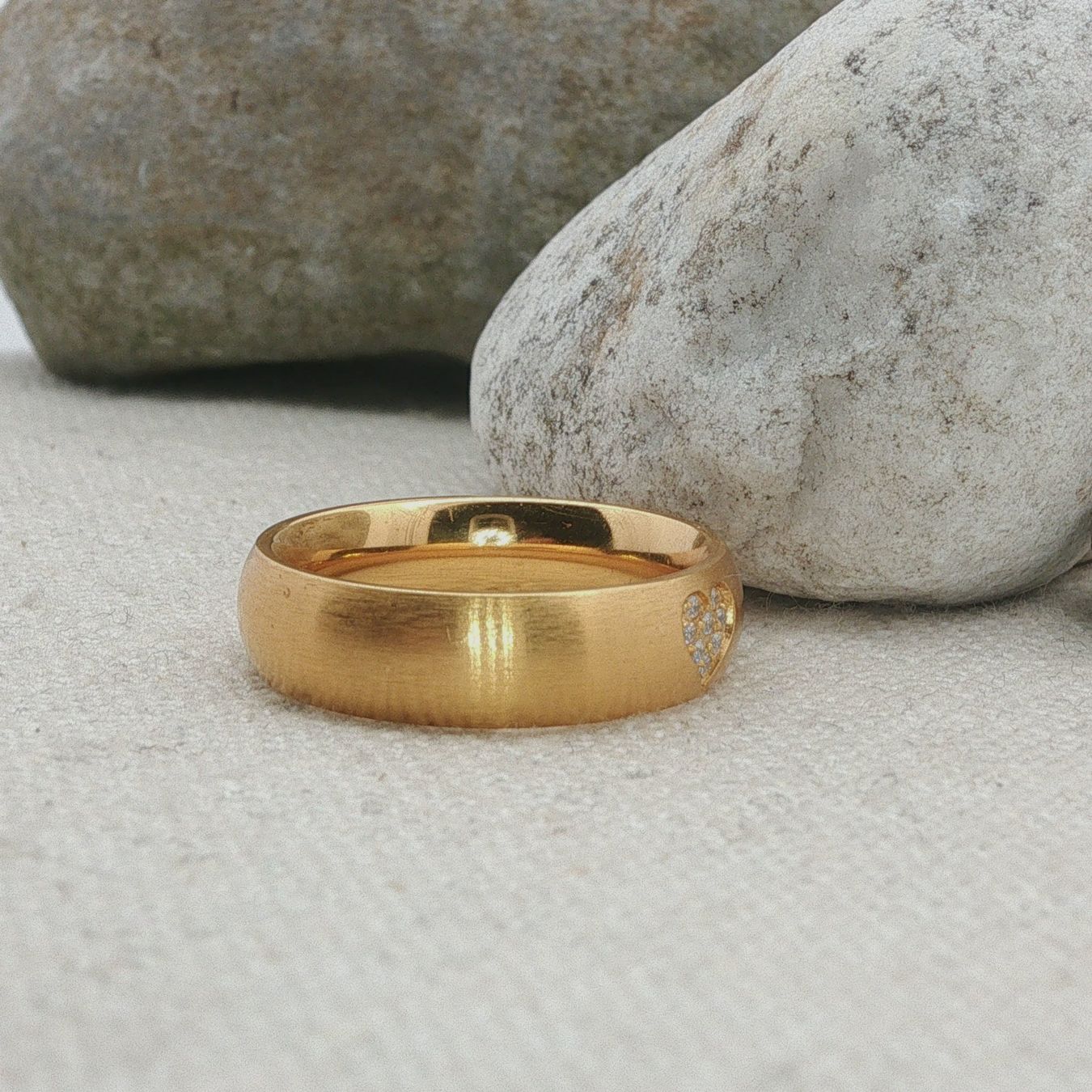 Olga Ribler Bagues: Edelstahl 6 mm  Ring mit Herz Ringgrösse 56 – Neuf (Voir description) à Luzern par Schmuckoutlet 3