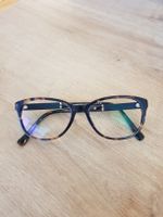 Lunettes de vue Burberry, motif écossais iconique, chic.