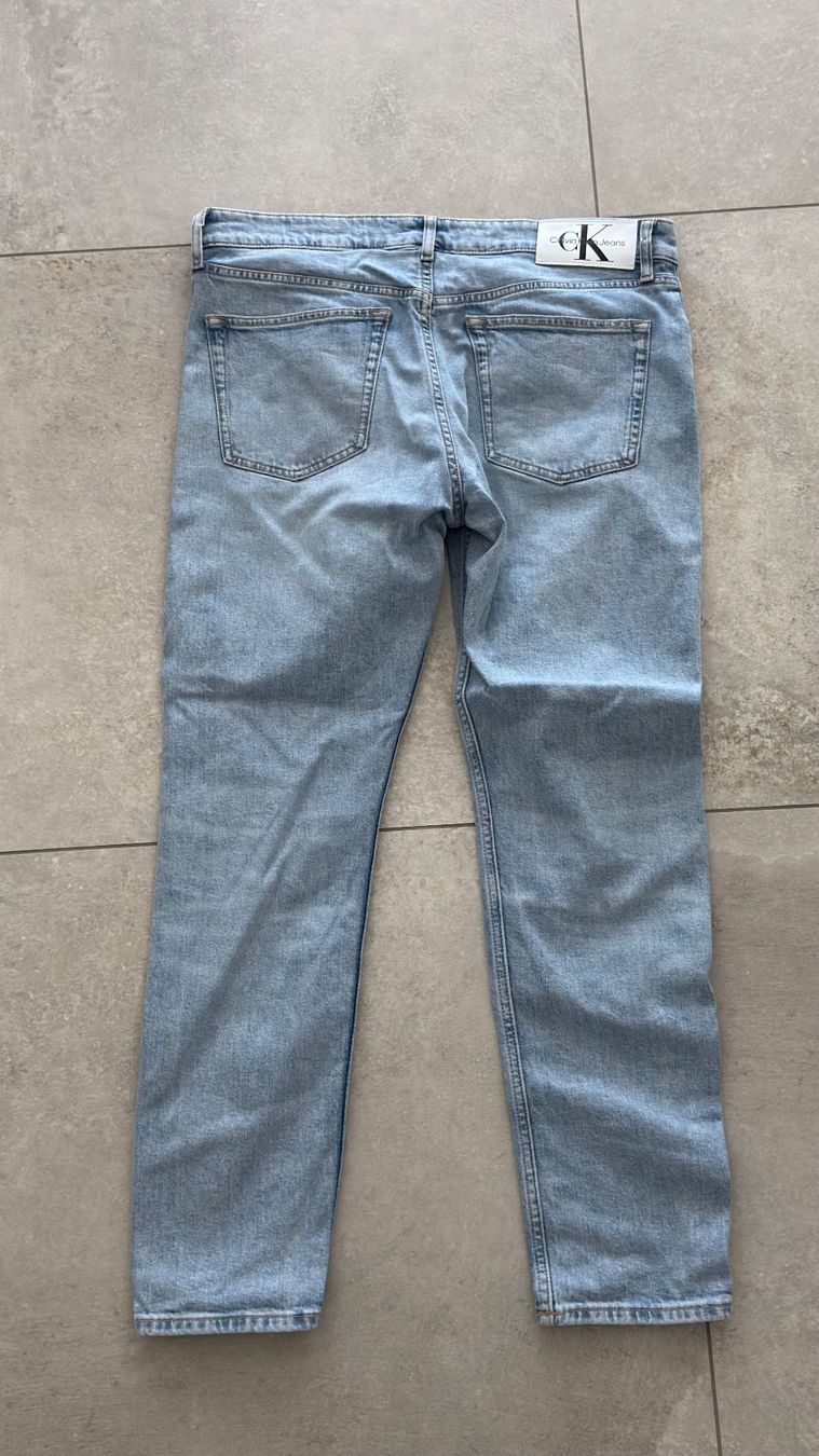 Calvin Klein Jeans: 2x Calvin Klein Jeans SLIM TAPER – Gebraucht aus Bischofszell von Niche_Welt 1