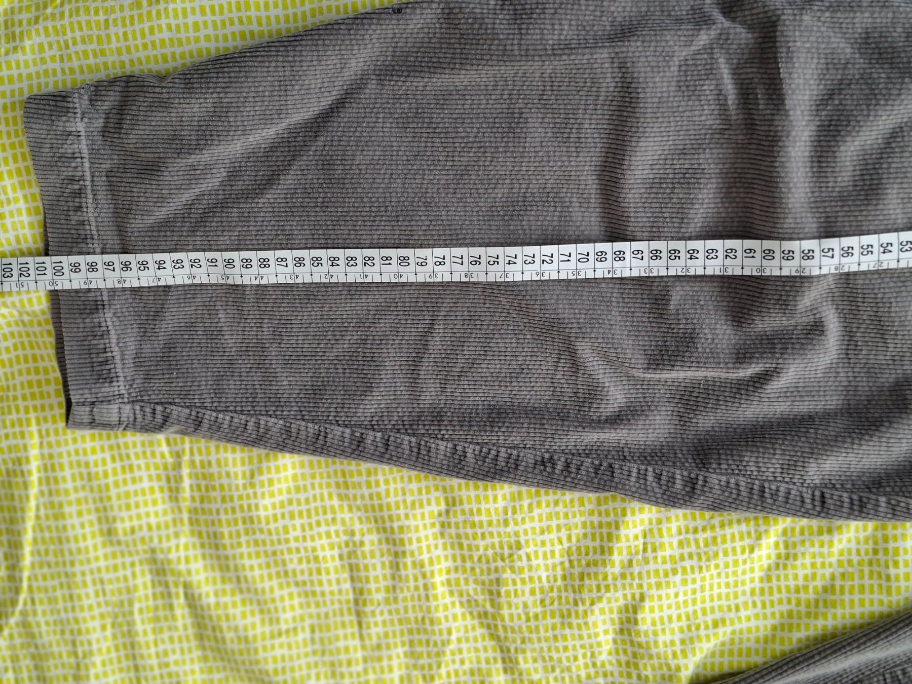 Pantaloni: Oska Cordhose grau, 4 – Usato da Biel/Bienne venduto da NinaArnes29 3