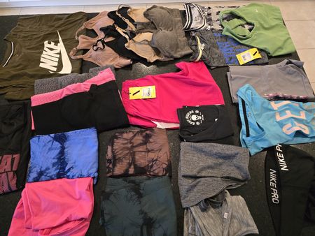 Grosses Sport Kleiderpaket - Grösse S