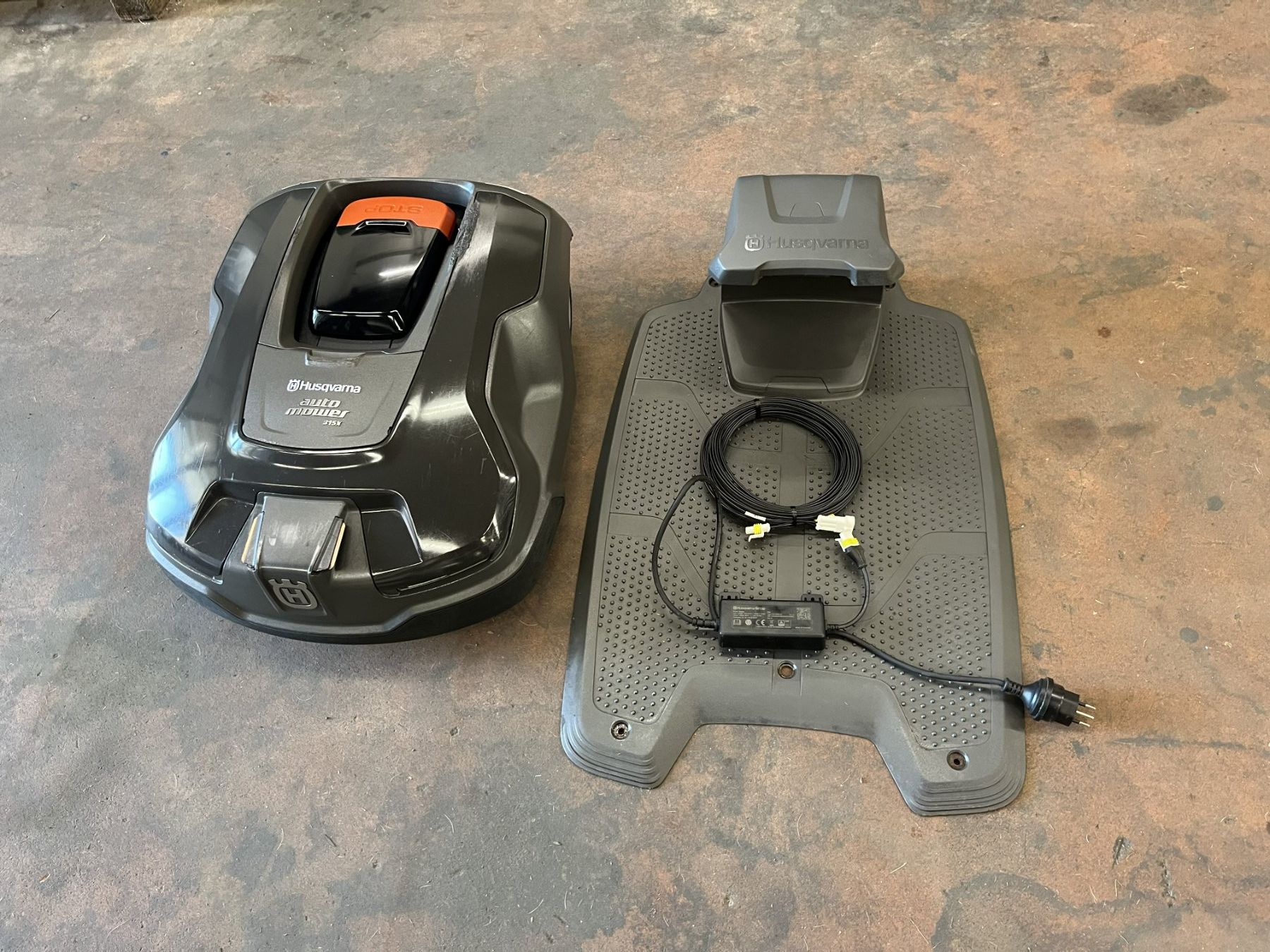 Husqvarna Tagliaerba: Husqvarna Automover 315x – Usato da Stüsslingen venduto da Shoebby_tools