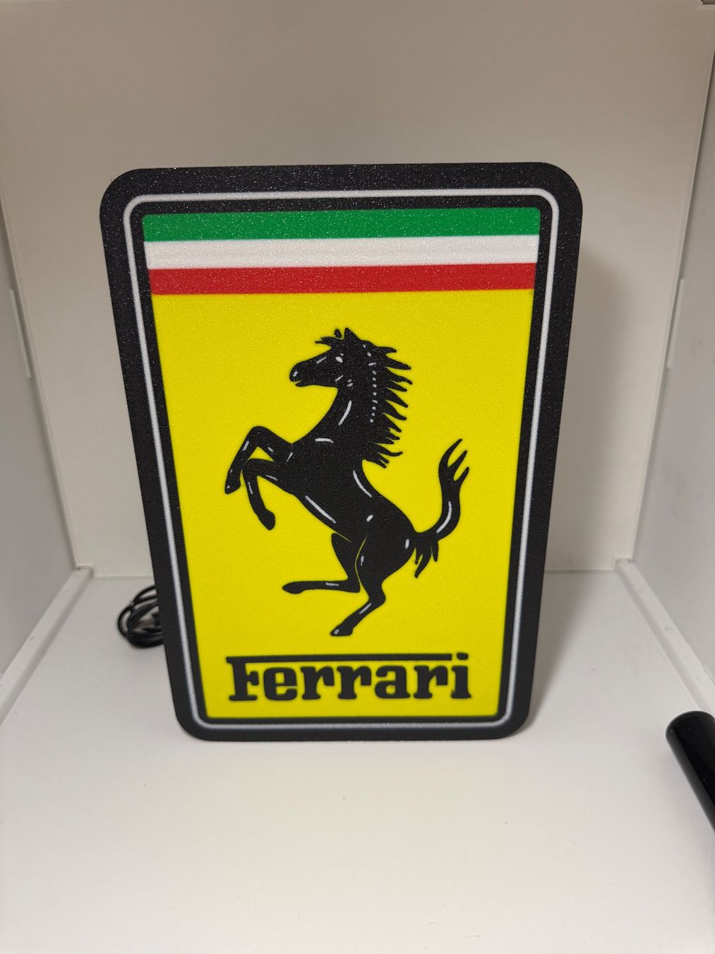 Lampade: Lightbox lampe led LOGO FERRARI – Nuovo (secondo la descrizione) da Vicques venduto da PAMB3D 1