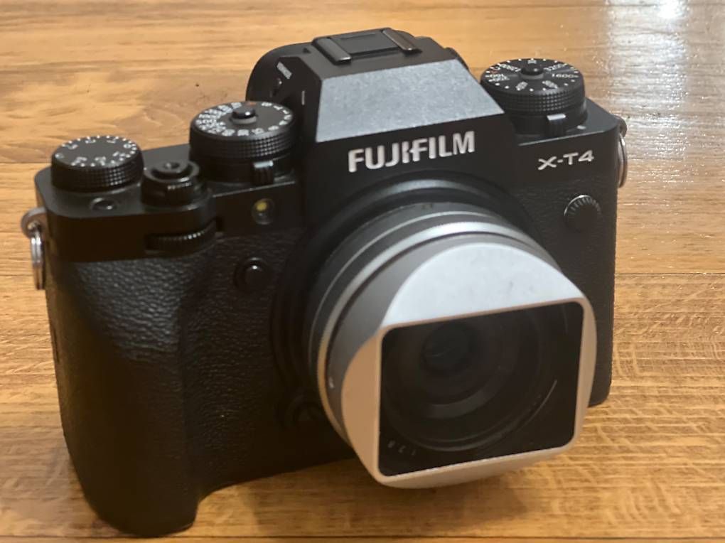 Fotocamera: BOITIER FUJIFILM XT 4  2300 DECLENCHEMENTS – Usato da Bex venduto da Pottenstein