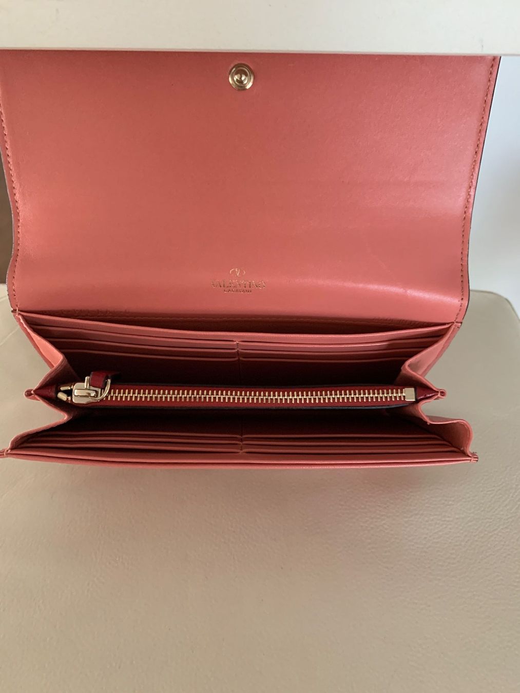Valentino Portamonete: VALENTINO GARAVANI portefeuille Rockstud Spike – Nuovo (secondo la descrizione) da Morges venduto da Imade1 5