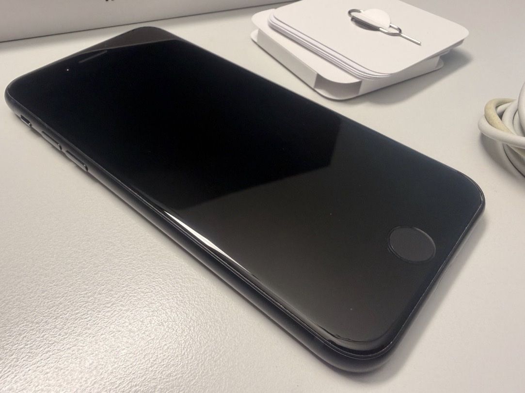 Apple Handys / Smartphones: Top Apple iPhone SE 2022, 64 GB – Gebraucht aus Wängi von Hotsigi 2