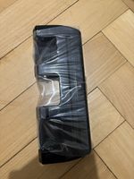 BANNER 4 hole Punch