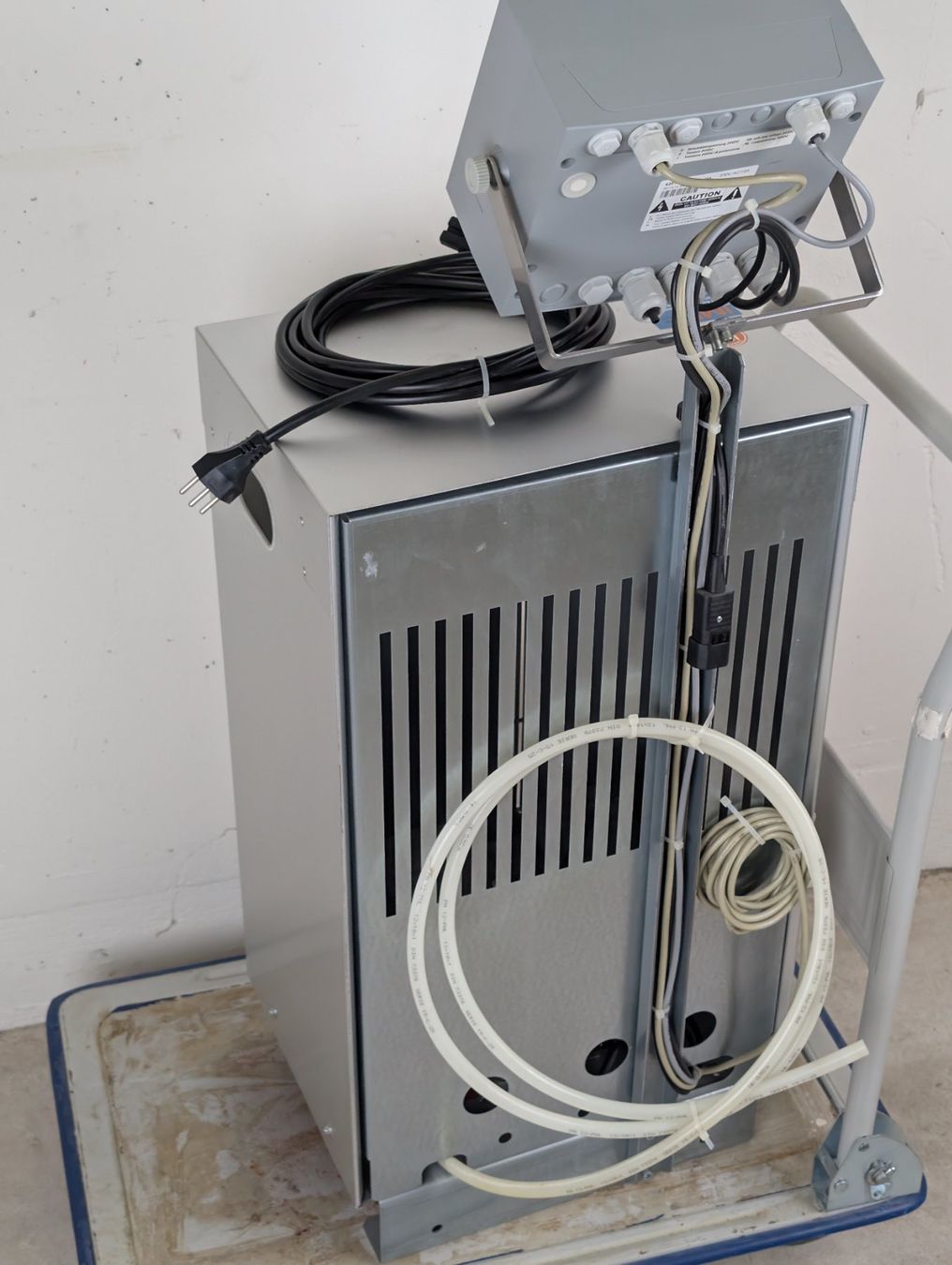 Compressori: Pneumatex BrainCube compresso Kompressor / Druckhaltesystem – Usato da Winterthur venduto da Hint17 5